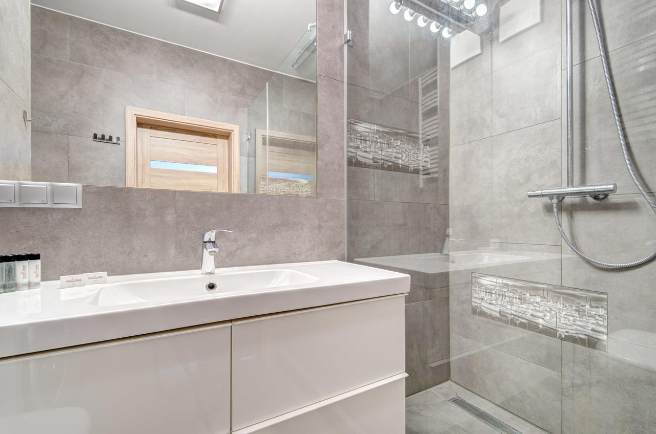 Dom & House - Apartamenty Nadmorski Dwor Гданьск Номер фото